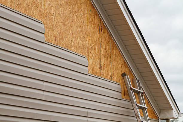 Professional Emergency Siding Repair technician working in Berlin, CT